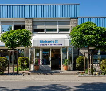 Eingangsbereich des Diakonie-Kaufhauses der Umwelt-Werkstatt Recklinghausen